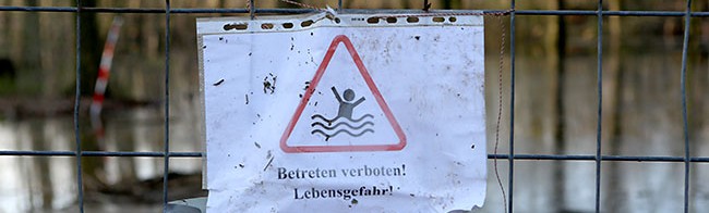 Steigender Grundwasserspiegel sorgt in Brügmanns Hölzchen im Hoeschpark für Überflutung