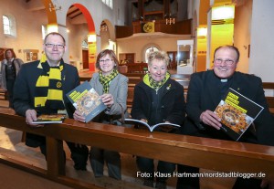 Buchvorstellung: Kirche,Fussball, Gottvertrauen in der Dreifaltigkeitskirche. v.l.: Gemeindereferent Carsten Haug, Ulrike Frey, Erzbistum, Annette Kritzler und Pastor Ansbert Junk