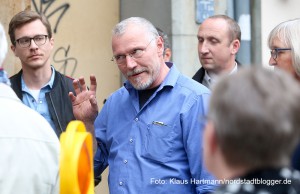 Netzwerk IdEE-Nordstadt: Quartiersspaziergang zu Häusern rund um den Nordmarkt. Haus Lortzingstraße 3. Eigentümer Werner Hüßler