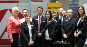 Astrid Neese mit ihrem Dortmunder Team bei der überregionalen Jobbörse "strukTOURwandel".
