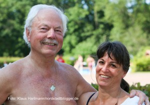 Sommertag im Freibad Stockheide. Ehepaar Artmann aus Körne