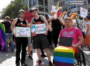 Die CSD-Demo führte vom Hauptbahnhof zum Friedensplatz.