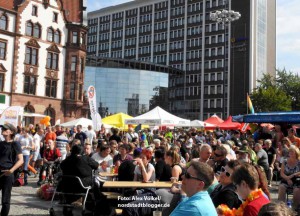 2015 fand erstmals der CSD auf dem Friedensplatz statt. Das kam gut an.