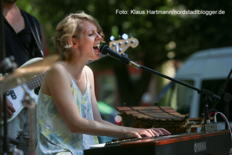 Zweite Ausgabe der Veranstaltungsreihe Musik.Kultur.Picknick 2015 auf dem Nordmarkt mit Lena Danai und The Day