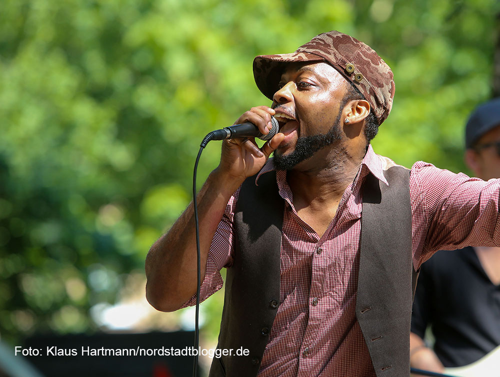 Zweite Ausgabe der Veranstaltungsreihe Musik.Kultur.Picknick 2015 auf dem Nordmarkt mit Lena Danai und The Day