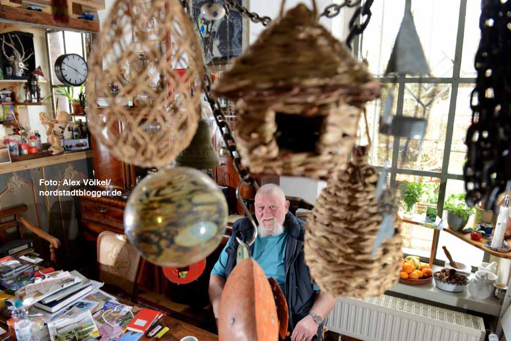 Der Künstler und Autor Peter Strege hat das Emscher-Pumpwerk in Huckarde übernommen. Foto: Alex Völkel