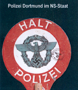 Titelbild der polizeieigenen Wander-Ausstellung „Polizei Dortmund im NS-Staat“. 