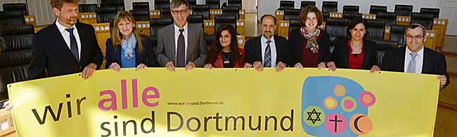 Foto: Vertreter der Religionsgemeinschaften und der Stadt Dortmund laden zur Konferenz „Wir alle sind Dortmund - Vielfalt anerkennen und Zusammenhalt stärken“ am 25. September ins Rathaus ein.