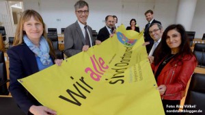 Foto: Vertreter der Religionsgemeinschaften und der Stadt Dortmund laden zur Konferenz „Wir alle sind Dortmund - Vielfalt anerkennen und Zusammenhalt stärken“ am 25. September ins Rathaus ein.