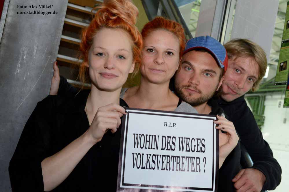 Anna Marienfeld, Stefanie Dellmann, Matthias Kelle und Martin Hohner stellten das Stück vor. 