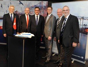 Volker Hahn (HHM), Axel Mattern (HHM), Uwe Büscher (Dortmunder Hafen AG), Lutz Birke (HPA), Detlef Raphael (Deutscher Städtetag) und Ingo Egloff (HHM) (v.l.)