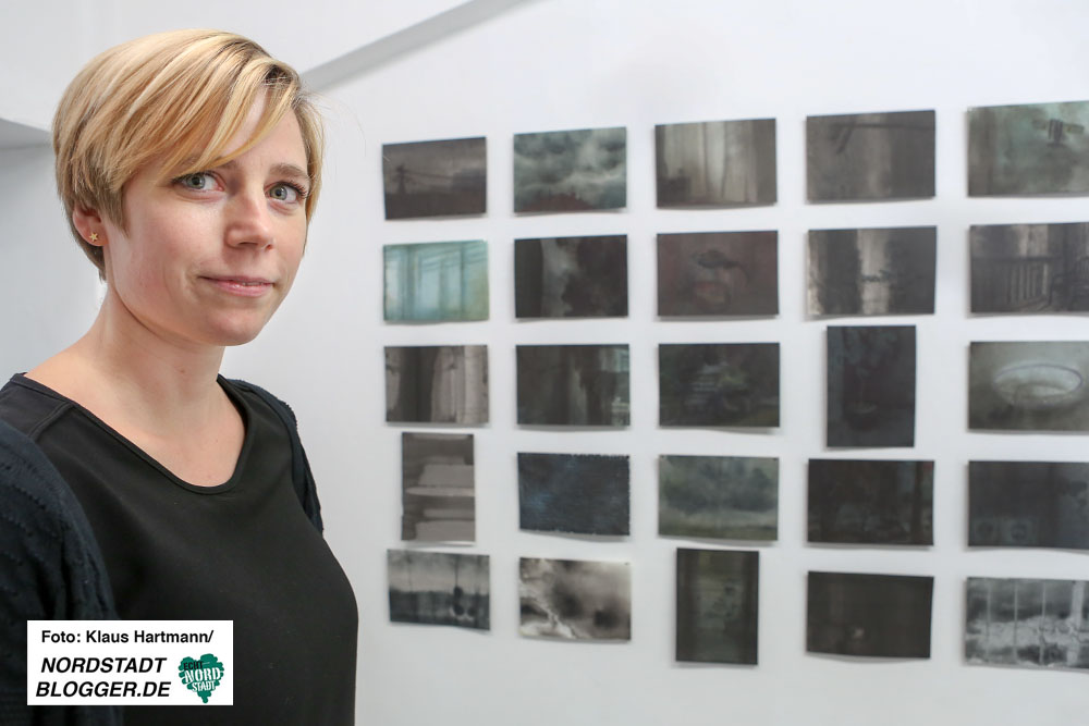 Ausstellung: Echoes - Residencies revisted im Künstlerhaus. Krystyna Korbatschova mit Tuschemalerei auf Papier