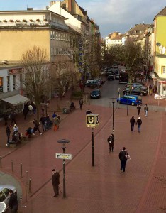 In einem Ladenlokal in der Münsterstraße nahm die Polizei die Hehler und Diebe fest.