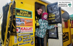 Wintermarkt auf dem Borsigplatz. Der BVB-Fanclub Totale Offensive war mit seinem Wohnwagen am Platz