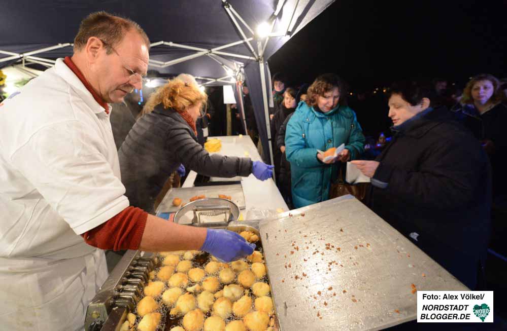 Koschere Speisen und Getränke gab es bei dem Fest.