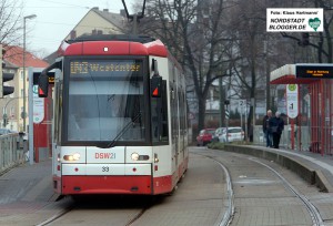 Stadtbahnlinie U 43 der DSW an der Kaiserstraße in Höhe Haltestelle Funkenburg.