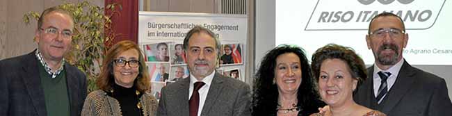 Die Organisatoren der Auslandsgesellschaft NRW e.V. mit dem Referenten Cesare Rocca (Ente Nazionale Risi, rechts) und dem Konsul (3. V. l).