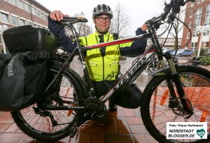 Fahrradstaffel der Dortmunder Polizei wird verdoppelt. Polizist Steffen Königs mit seinem Dienstfahrzeug