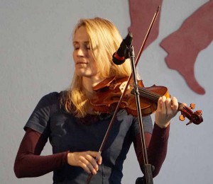 Violinistin Freya Deiting trat auf.
