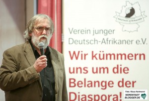 Vortrag und Diskussion: Fluchtursachen von jungen Afrikanern in der Auslandsgesellschaft. Referent Dr. Kajo Schukalla