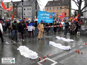 Die TeilnehmerInnen forderten ein Ende von Krieg und Gewalt.