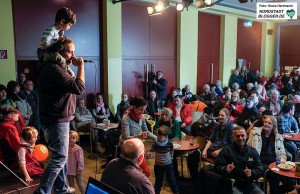 Abschluss des Ostermarsch Rhein-Ruhr 2016 am Wiechernhaus. die Microphone Mafia