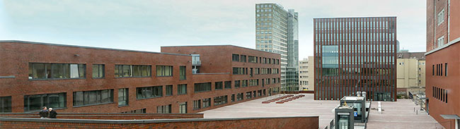 Erste Einblicke in Robert-Bosch- und Robert-Schuman-Berufskolleg am Dortmunder U. Blick auf den Emil-Moog-Platz