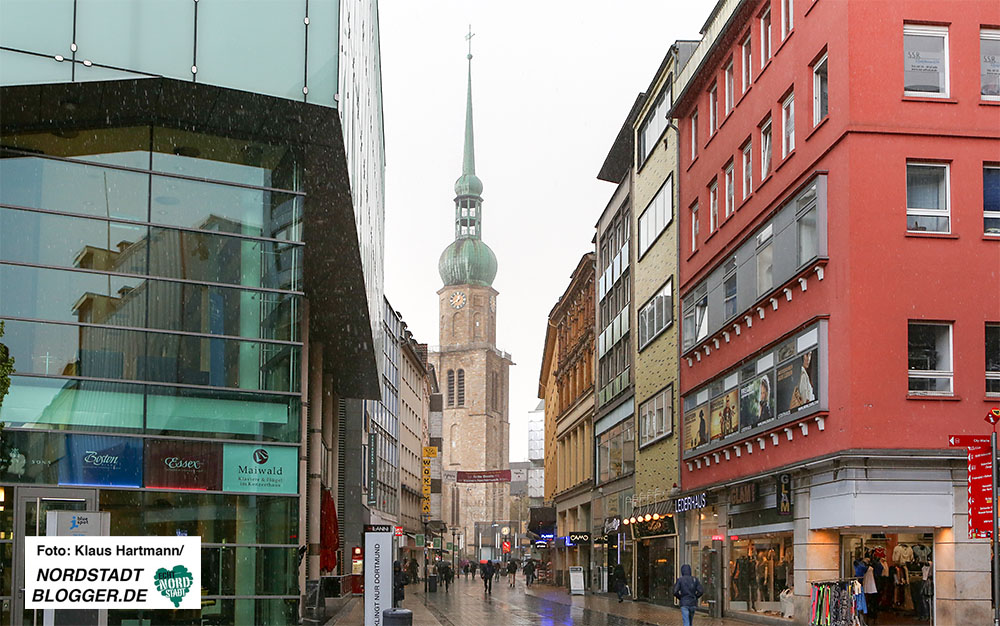 Die Brückstraße mit dem Konzerthaus (links) und der Reinoldikirche (im Hintergrund). Foto: Klaus Hartmann