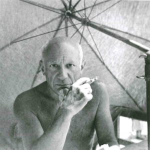 Ausstellung Willy Maiwald im MKK. Pablo Picasso in Golfe-Juan, 1948. © Association Willy Maiwald / VG Bild-Kunst, Bonn 2016