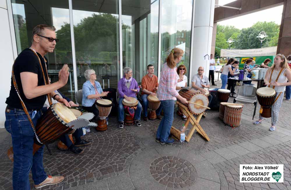 KANA-Suppenküche Aktion gegen Armut - Speisung am Rathaus Dortmund_0056 - NSB