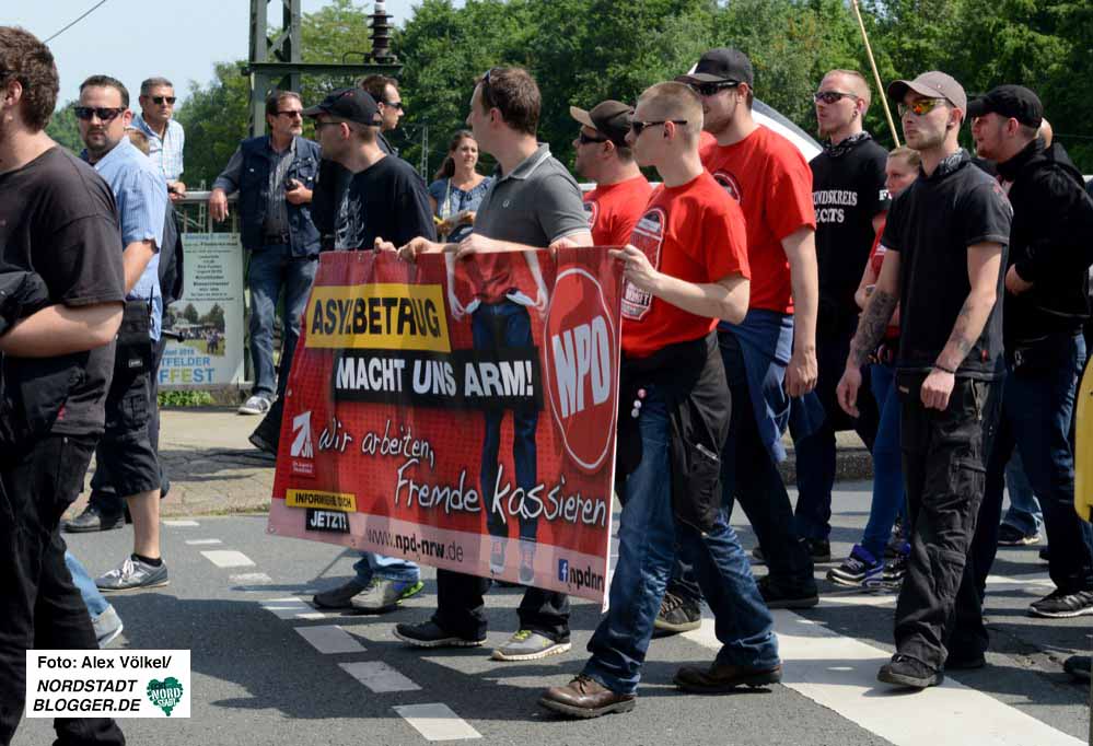 Rund 900 Neonazis aus Deutschland und dem EU-Ausland kamen nach Dortmund. Foto: Alex Völkel