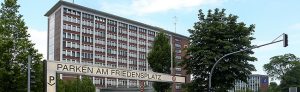 Dortmunder Denkmalhefte: Im Brunnen der Familie Heuner. Das Parkhaus Friedensplatz vor dem Stadthaus