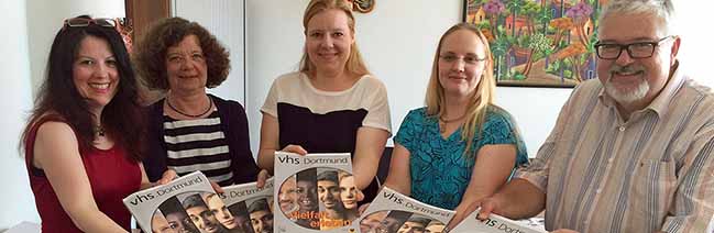 Legten ein starkes VHS-Programm vor: Nurten Altunbas-Alpaslan, Ulrike Rüthing-Vollmer, Kerstin Piel, Bianka Baumhögger, Dr. Roderich Grimm. Foto: Joachim vom Brocke