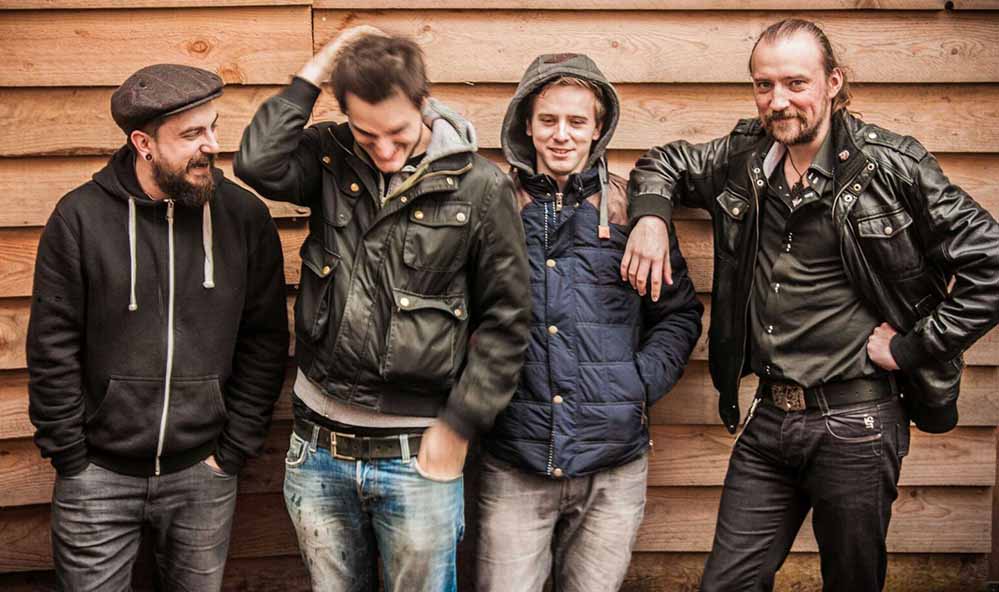 Die Hannes Weyland Band steht auf der Nordmarkt-Bühne.