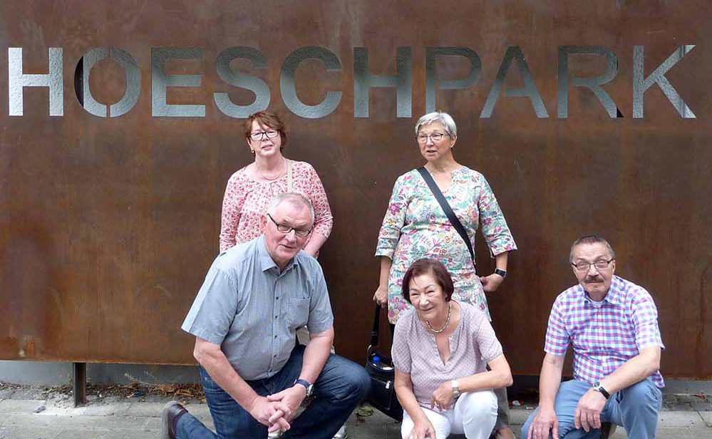 Nach 50 Jahren der erste Besuch im Hoeschpark. Damals in den 50er und 60er Jahren waren die Frauen jahrelang jeden Tag im Park.