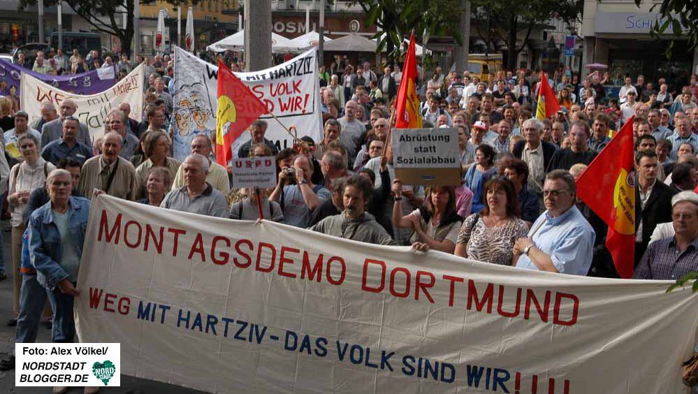 Groß war das Interesse an der ersten Dortmunder Montagsdemo. 12 Jahre ist das her.