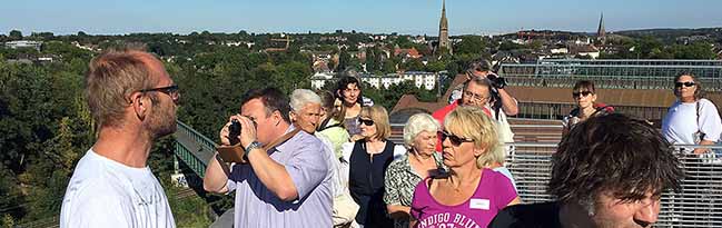 Menschen aus dem Norden und dem Süden begegneten sich in luftiger Höhe.