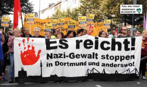 „Es reicht! Rechte Gewalt stoppen“heißt es am Samstag in Dortmund. Fotos: Alex Völkel