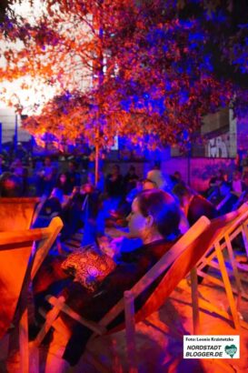 way-back-when-im-biergarten-lauschten-zahlreiche-fans-den%0d%0a-akkustik-sounds-der-band-model-aeroplanes