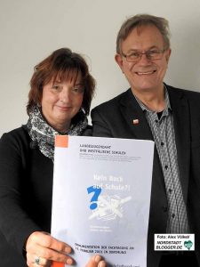 Ute Lohse (Grünbau) und Achim Thiele (dobeq) kümmern sich seit Jahren um dieses Thema. Foto: Alex Völkel