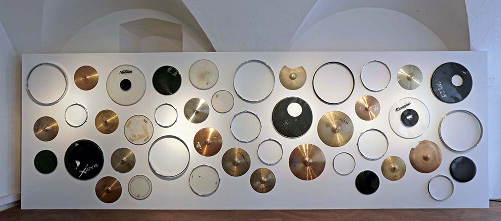 Drum Roll, 2015-2016 Installationsansicht Im Ersten, Wien Courtesy Galerie MARTINETZ Foto: Sophie Thun