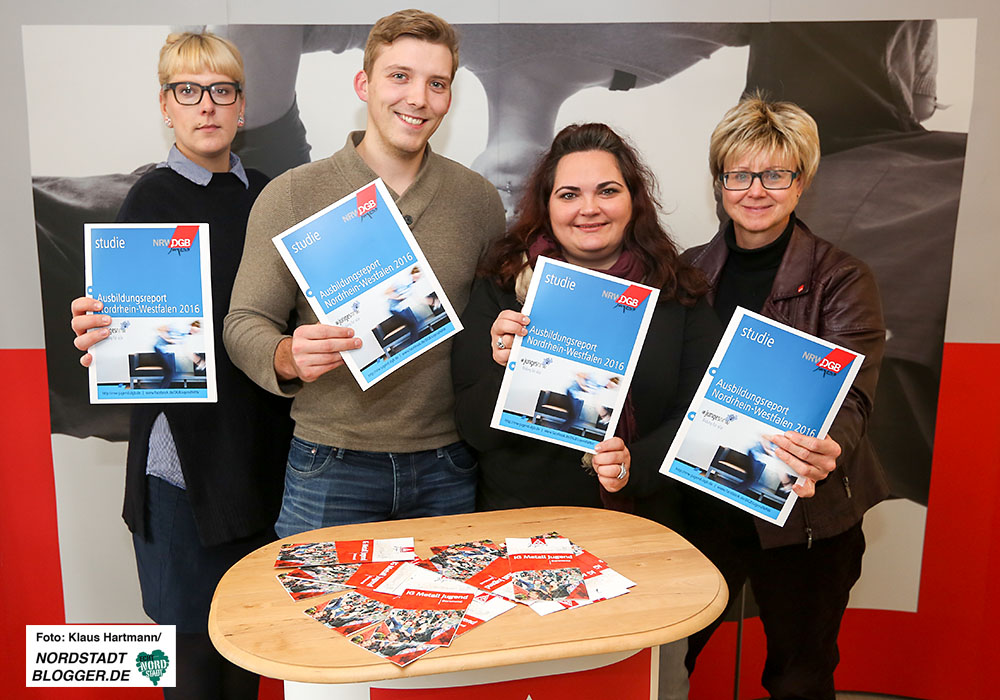 DGB stellt Ausbildungsreport 2016 vor. v.l.: Marijke Garretsen, Kevin Veith, Sonja Damann und Jutta Reiter