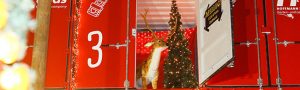 Der Adventskalender war ein gemeinsames Projekt der Bloedorn Container GmbH, des Vereins Kinderlachen und des Dortmunder Weihnachtsmarktes. Er bestand aus 30 Seecontainern, war 15 Meter lang, 13 Meter hoch sowie sechs Meter tief. Insgesamt 14 Unternehmen und eine Privatperson beteiligten sich an dem Projekt und spendeten 24 gute Taten im Gegenwert von knapp 200.000 Euro. Foto: Jan Heinze