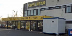 Noch bis diesen Sommer bleibt der Mega-Store in Hörde Spielstätte. Dann wird umgezogen und ab Dezember wieder am Hiltropwall gespielt.