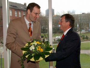 Am 17. März 2005 wurde Stampa vom Rat als Intendant bestellt - der damalige OB Dr. Gerhard Langemeyer gratulierte als Erster.
