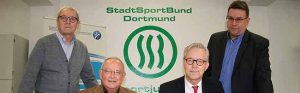 Kurt Schweinert, stellv. Vorsitzender des SSB/ Jörg Rüppel, Vorstandsvorsitzender des SSB, Polizeipräsident  Gregor Lange und Holger Maurer, Vorsitzender der Sportjugend Dortmund.