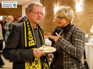 Prof. Christoph Butterwegge im Gespräch mit der DGB-Vorsitzenden mit Jutta Reiter.