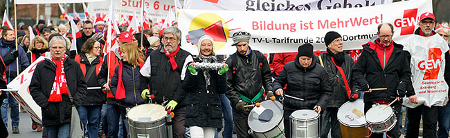 GEW Dortmund mobilisiert für Aktionen zum 1.Februar Tarifrunde 2017: Einkommenslücken an Schulen und Hochschulen schließen