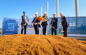 v.l. Jan Dietrich Hempel, Geschäftsführer Garbe, Oberbürgermeister Ullrich Sierau, Geschäftsführer der Wirtschaftförderung Thomas Westphal, Lars Krause, Geschäftsführer der Amazon Logistik Werne GmbH und Rene Kaldenhoven, Goldbeck West GmbH Bild: Dortmund-Agentur / Roland Gorecki