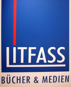 Litfass - "ein Fass voller Literatur" war die Namensidee für den Laden 1982.